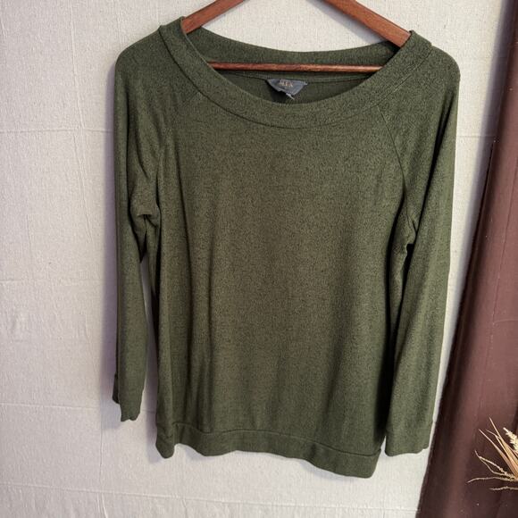 MIX by 41Hawthorn Top Size M Green Long Sleeve Pullover Soft Lightweight Knit - Picture 2 of 10